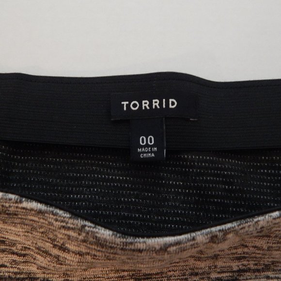 Torrid Gray Elastic Waist Skirt - Picture 3 of 4